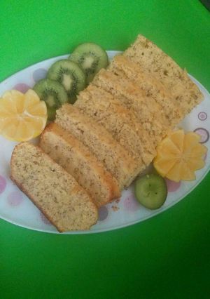 A picture of Lemon Poppyseed yoghurt Loaf.