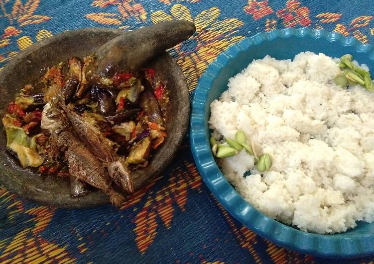 Terong penyet lalap petaii.. 😘😘