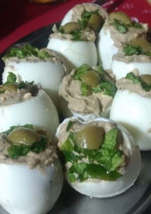 Una foto de Huevos rellenos