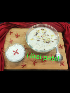 સાબુદાણાની ખીર (Sabudana Kheer Recipe In Gujarati) રેસીપી મુખ્ય ફોટો