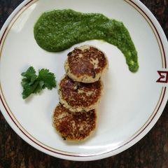 A picture of Paneer tikkis.