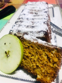 Una foto de Budín integral de manzana 🍏 y miel 🍯♥️