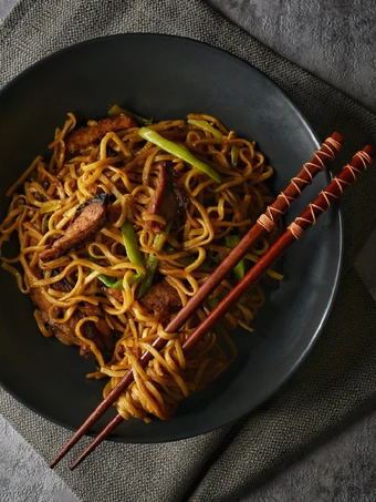 Easy Way Prepare Char Siu Pork Chow Mein the So Delicious Appealing