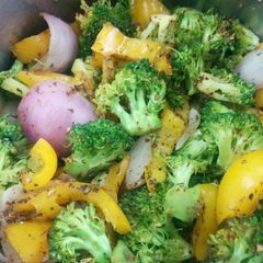 A picture of . broccoli and pepper salad.