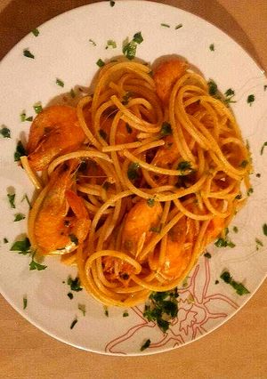 O poză a rețetei Spaghete cu creveți.