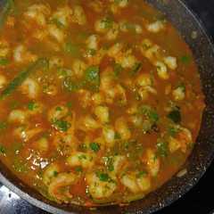 Una foto de Camarones rancheros a mi estilo
