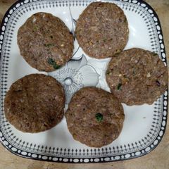 A picture of Beef chapli kabab...