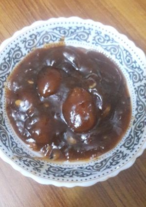 A picture of Aloo bukhary ki chatni.