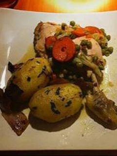 Una foto de Pollo Arvejado