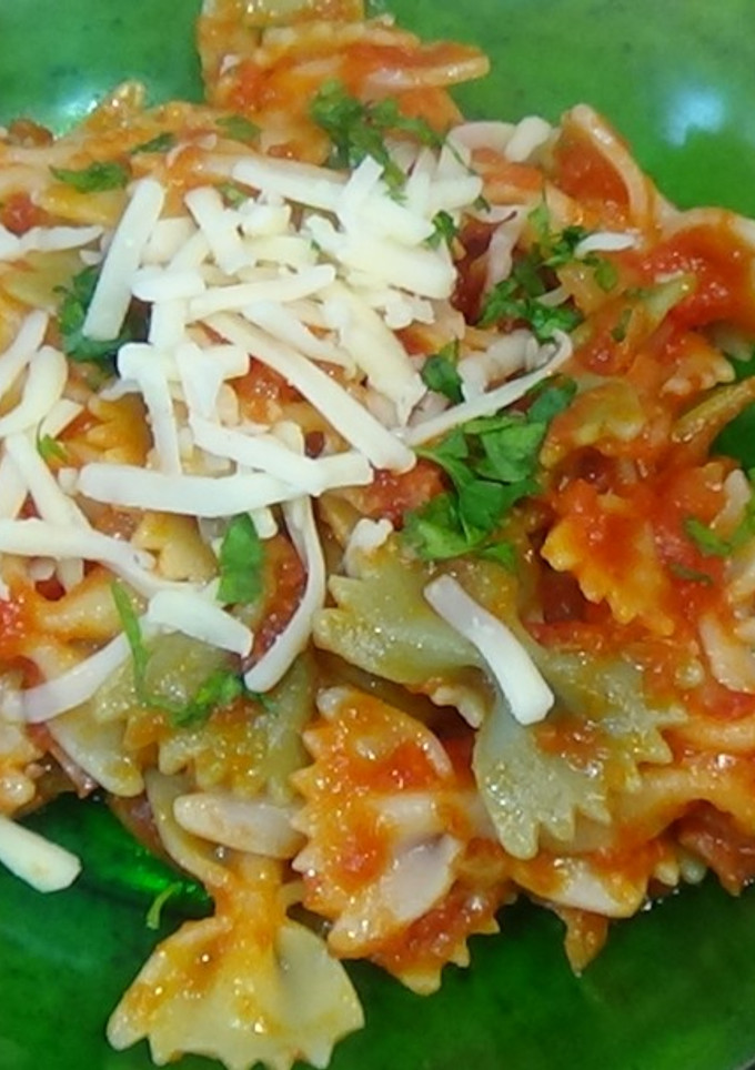 Una foto de Hélices con salsa amatraciana