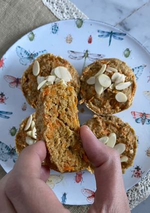Una foto de Muffins de zanahoria y avena (sin grasas, azúcar y gluten)