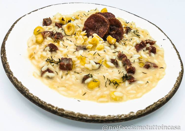 Simple Way to Prepare Fatto in casa Risotto Salsiccia, Fontina e Nocciole Super goloso