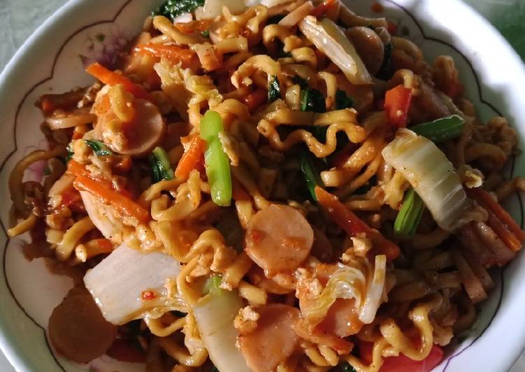 Resep Mie Goreng Nyemek yang Enak