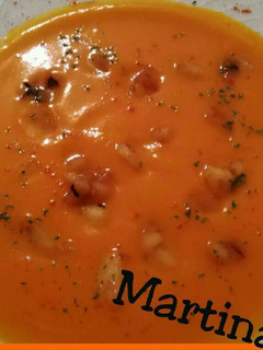 Una foto de Crema de zanahoria y manzana