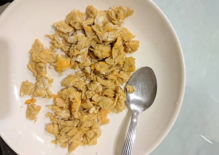 Simple Way to Prepare Super Quick Homemade Scrambled eggs