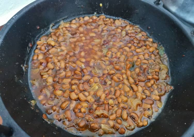 Steps to Make Unakka payar kuthikaachiyathu in A Minutes at Home