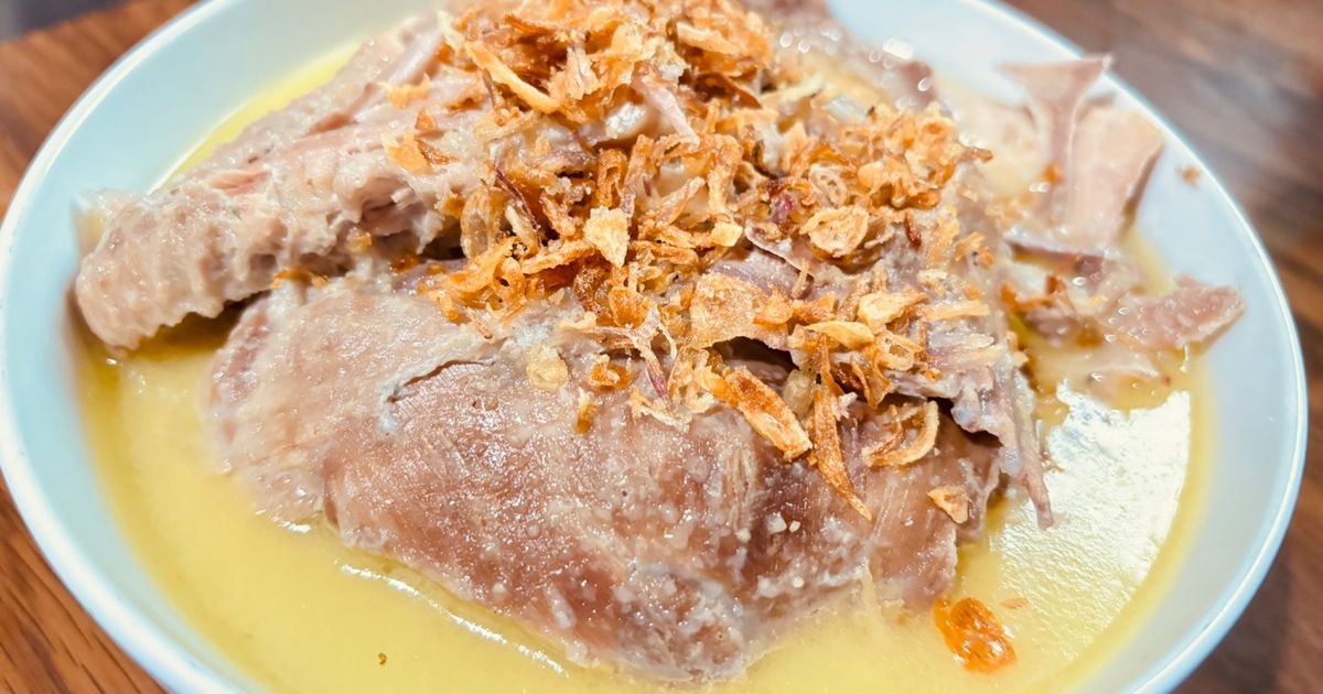 Opor ayam kampung