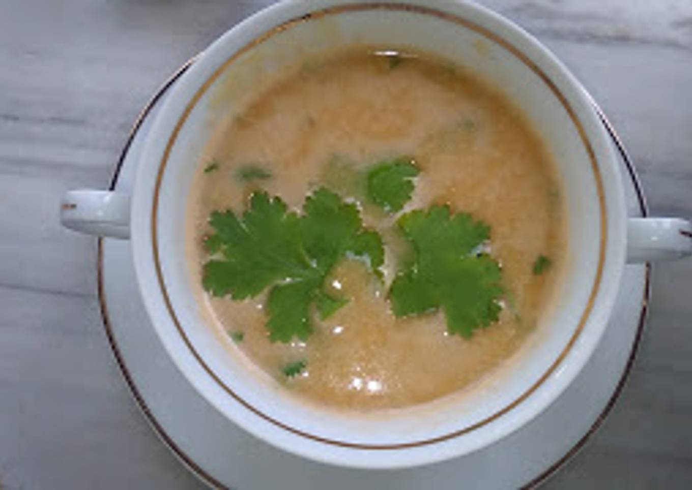 Crema de lentejas rojas partidas
