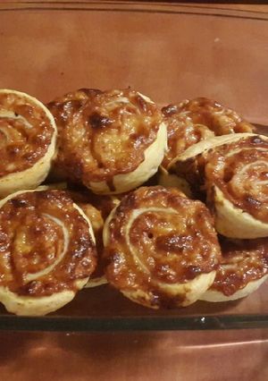 Mini pizzás csiga recept fotója