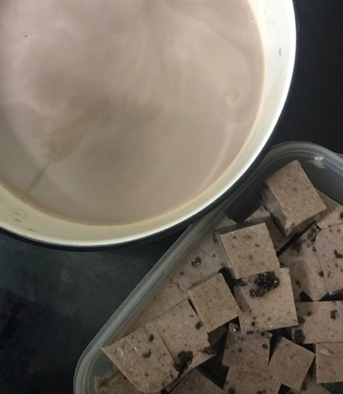 Hình của món Sữa & thạch cacao.