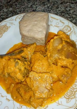 A picture of Ebiripo with college egusi and beef.