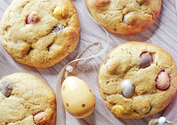 Mini Egg Easter Cookies