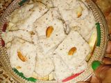 मखाना बर्फी