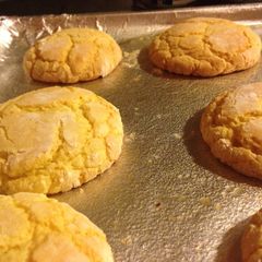A picture of Cake mix cookies .