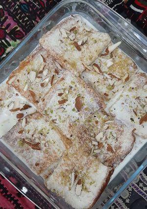 A picture of Shahi tukray.