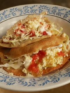 Una foto de Molotes de Pollo/Empanadas de pollo