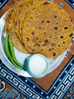 થેપલા (Thepla Recipe In Gujarati) રેસીપી મુખ્ય ફોટો
