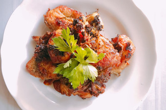 Cara Gampang Menyiapkan Ayam goreng bumbu rempah Enak
