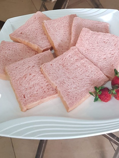 Foto resep Roti tawar strawberry yogurt