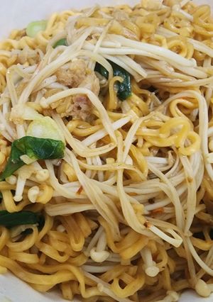 金針菇炒泡麵 的食譜成品照片