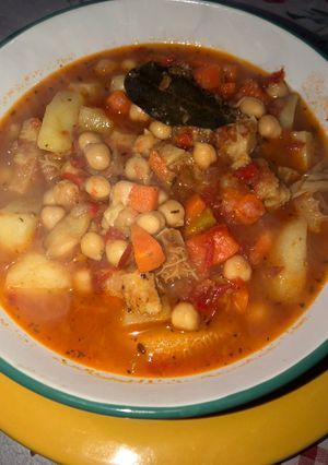 Una foto de Guiso de mondongo y garbanzo