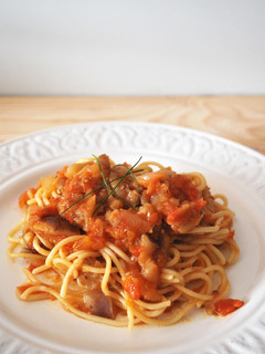 Una foto de Pasta a la norma