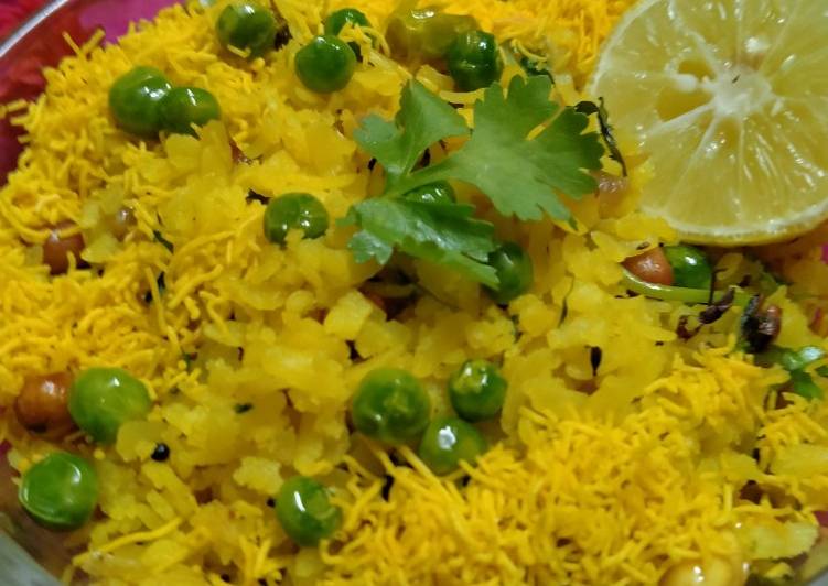 Recipe of Any-night-of-the-week Matar Poha