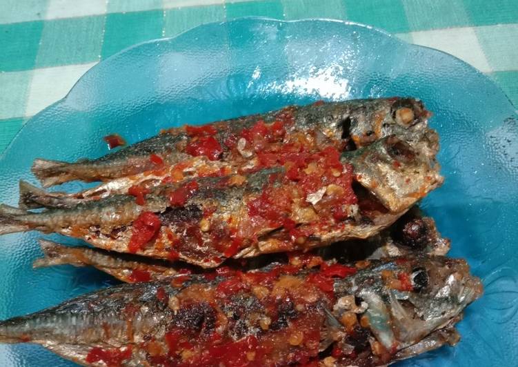 Bumbu mengolah Sambal ikan sarden padas yang Enak Banget