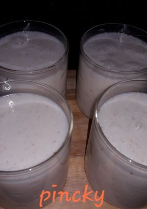 A picture of Buttermilk.