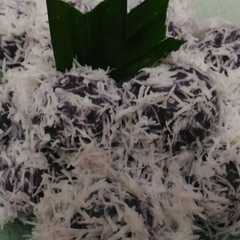 รูปของ Klepon Ubi Ungu