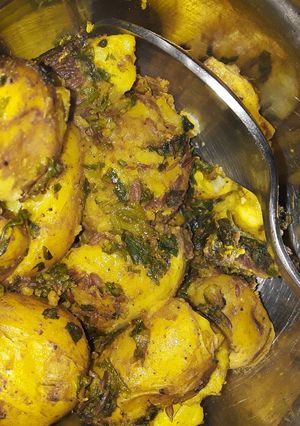 A picture of Methi wale Baby potatoes.