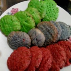 A picture of Coloured cookies.