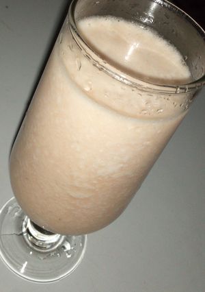A picture of Guava n pineapple juice.