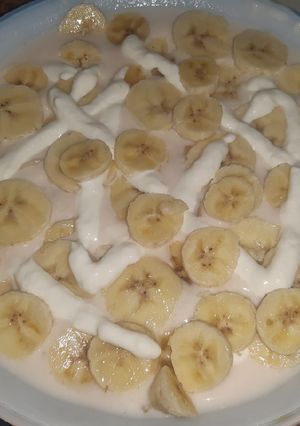 A picture of Fruit Custard.