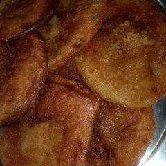 A picture of Ripe mango pua.