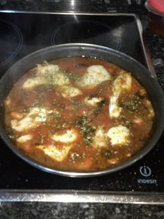 Una foto de Bacalao con algas