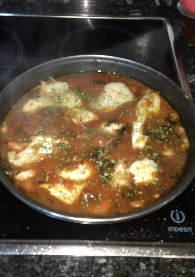 Una foto de Bacalao con algas