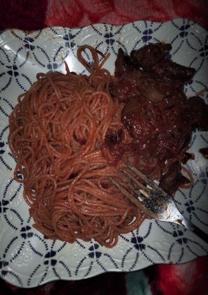 A picture of Yummy spaghetti with Liver.