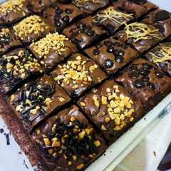 Brownies Shiny Crust রেসিপির প্রধান ছবি