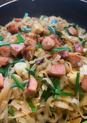 Hình của món Pad Thai theo công thức Việt.
